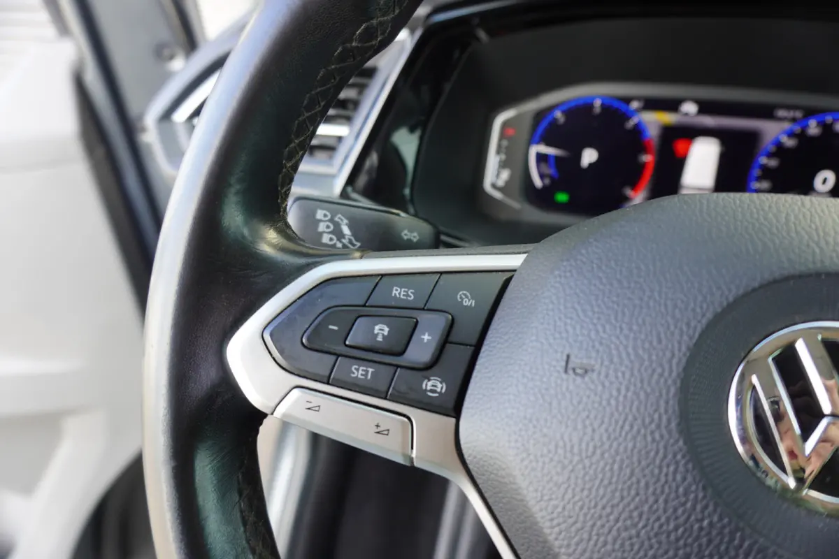 199pk Automaat 4x4 Bulli Dubbele cabine Trekhaak Camera Apple Carplay Navigatie digitaal dashboard ACC Cruise control Stoelverwarming