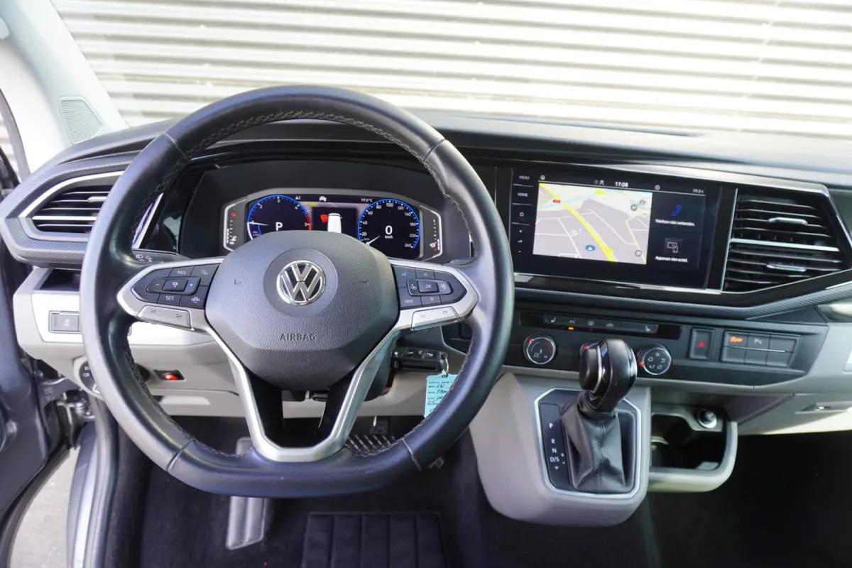 199pk Automaat 4x4 Bulli Dubbele cabine Trekhaak Camera Apple Carplay Navigatie digitaal dashboard ACC Cruise control Stoelverwarming
