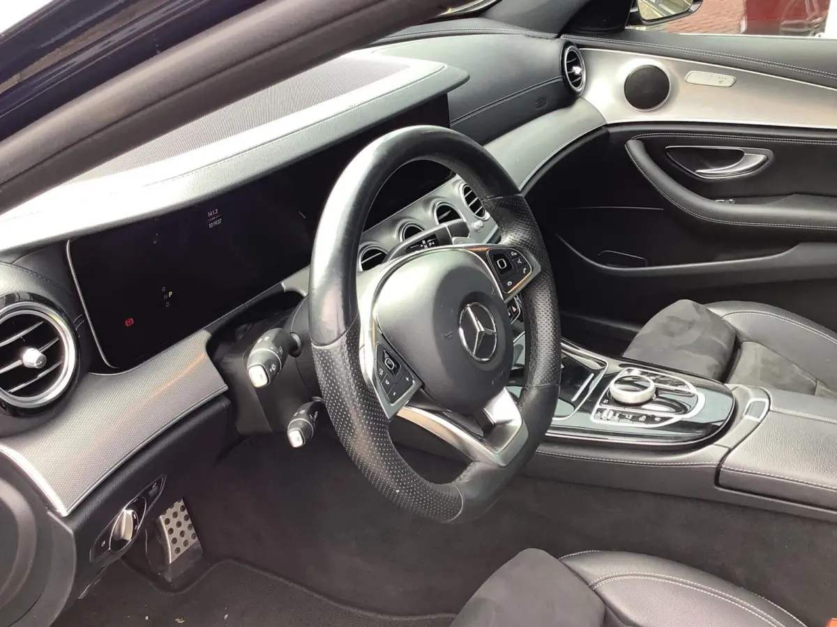 200 Business Solution AMG pakket, Plus Upgrade Edition