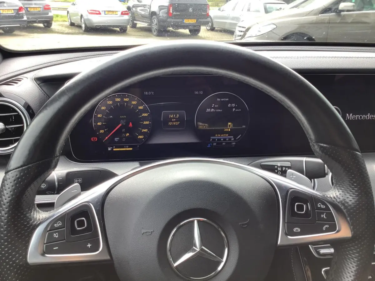 200 Business Solution AMG pakket, Plus Upgrade Edition