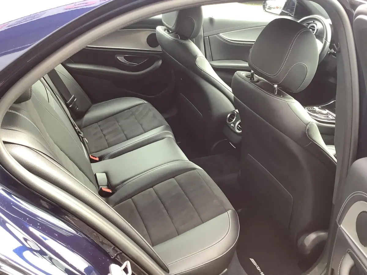 200 Business Solution AMG pakket, Plus Upgrade Edition