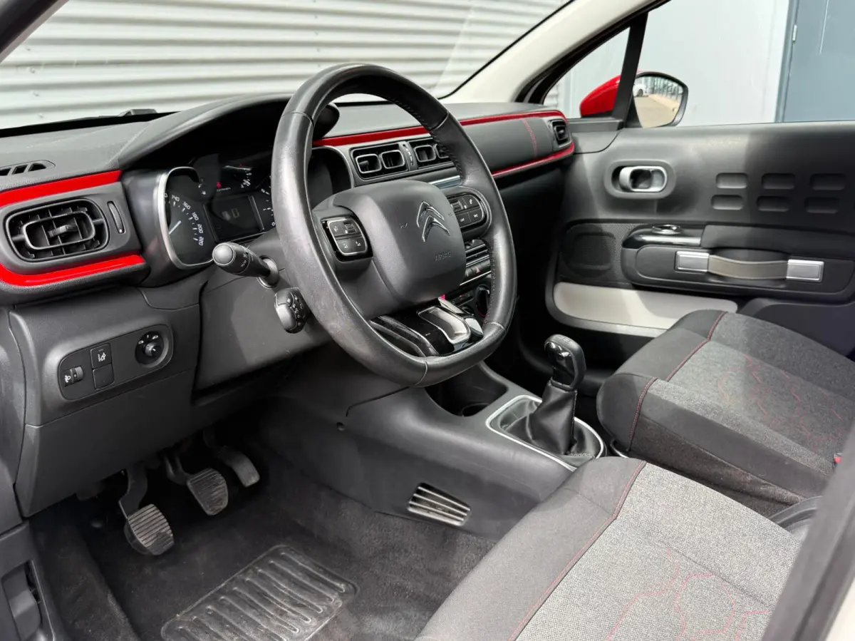 1.2 PureTech Airco Cruise MF Stuur Isofix Mp3 Led 2017 Perfecte Staat Eerste Eigenaar Historie Aanwezig incl 12 maanden garantie