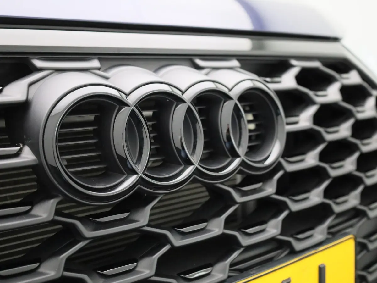 35 TFSI S Edition Competition 150 PK | S-line | Automaat | Navigatie | Camera | Adaptive cruise control | Audi sound system | Lichtmetalen velgen 20' | Audi smartphone interface |