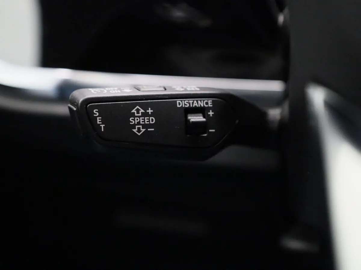 35 TFSI S Edition Competition 150 PK | S-line | Automaat | Navigatie | Camera | Adaptive cruise control | Audi sound system | Lichtmetalen velgen 20' | Audi smartphone interface |