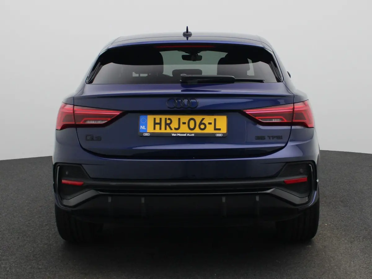 35 TFSI S Edition Competition 150 PK | S-line | Automaat | Navigatie | Camera | Adaptive cruise control | Audi sound system | Lichtmetalen velgen 20' | Audi smartphone interface |