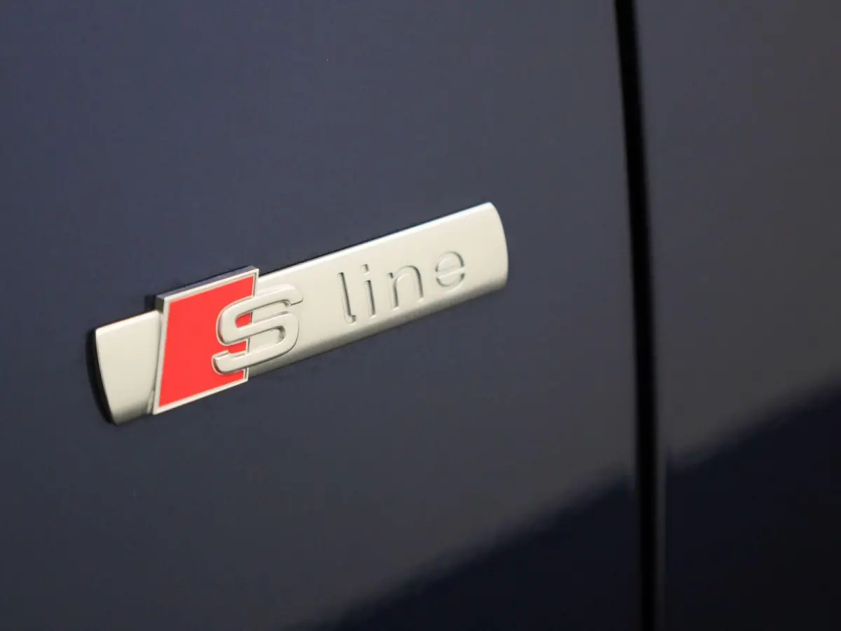 35 TFSI S Edition Competition 150 PK | S-line | Automaat | Navigatie | Camera | Adaptive cruise control | Audi sound system | Lichtmetalen velgen 20' | Audi smartphone interface |