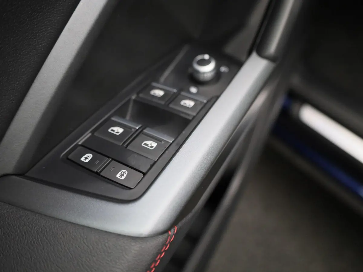 35 TFSI S Edition Competition 150 PK | S-line | Automaat | Navigatie | Camera | Adaptive cruise control | Audi sound system | Lichtmetalen velgen 20' | Audi smartphone interface |
