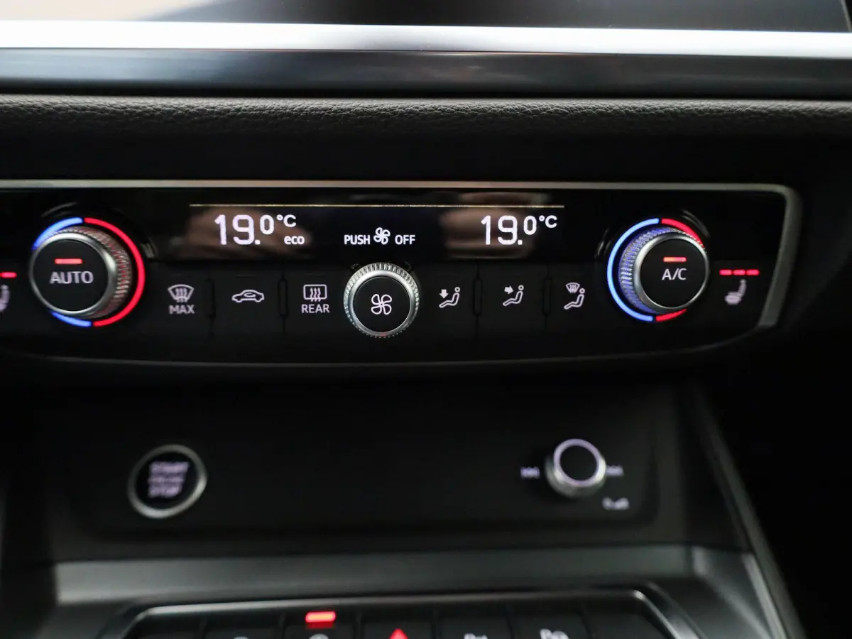 35 TFSI S Edition Competition 150 PK | S-line | Automaat | Navigatie | Camera | Adaptive cruise control | Audi sound system | Lichtmetalen velgen 20' | Audi smartphone interface |