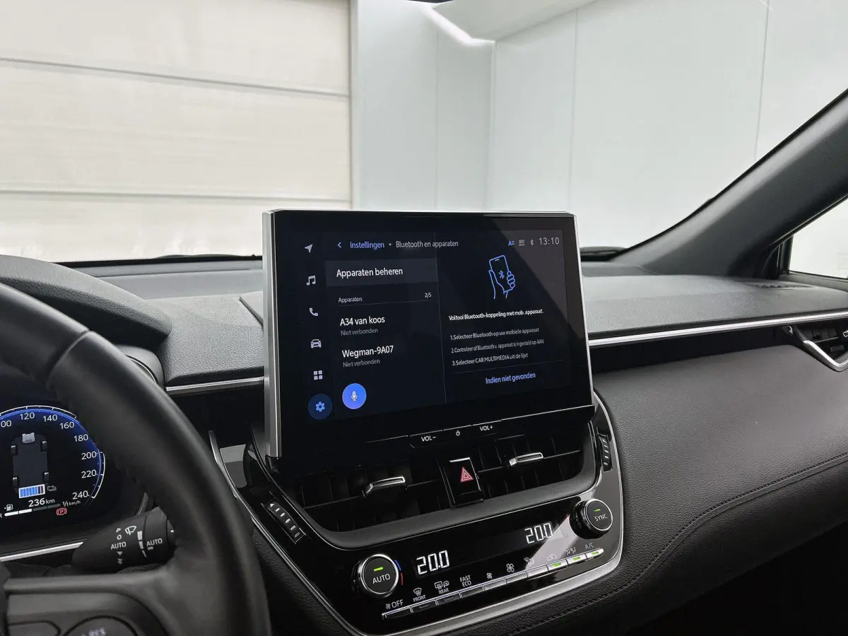 Hybrid 140 Business Plus Automaat | Trekhaak | Winterpakket | Navi | LMV