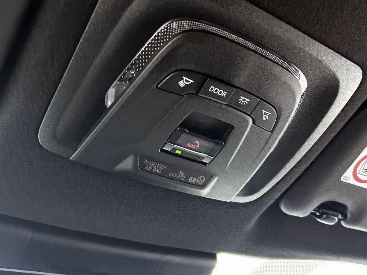Hybrid 140 Business Plus Automaat | Trekhaak | Winterpakket | Navi | LMV