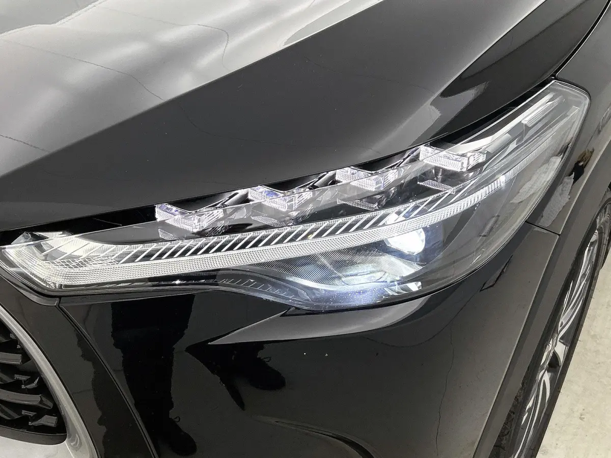 Hybrid 140 Business Plus Automaat | Trekhaak | Winterpakket | Navi | LMV