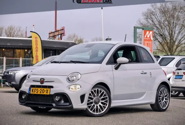 1.4 T-Jet Abarth 595 // 146 PK / SPORTUITVOERING / 17" VELGEN / 2020