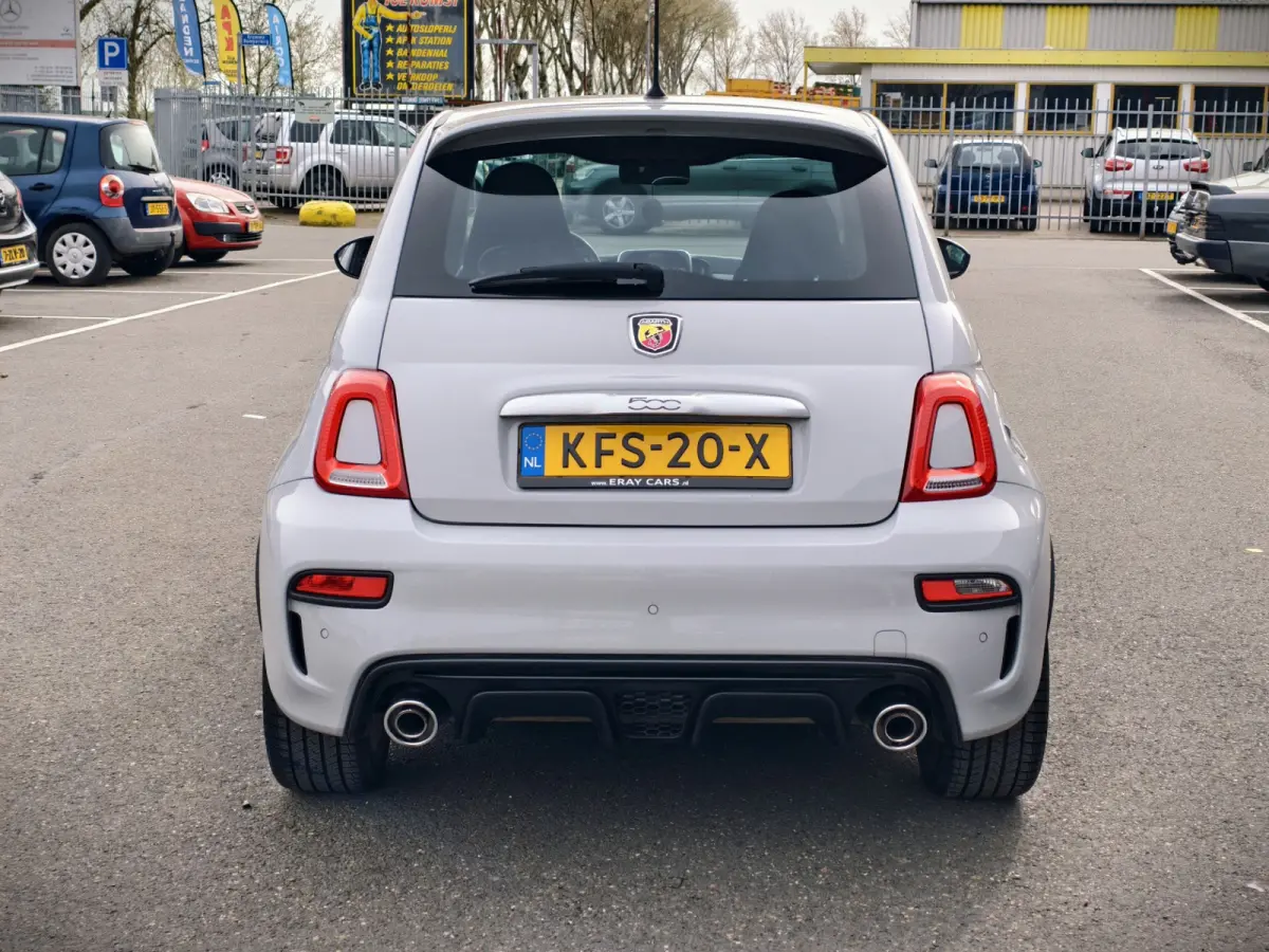 1.4 T-Jet Abarth 595 // 146 PK / SPORTUITVOERING / 17" VELGEN / 2020