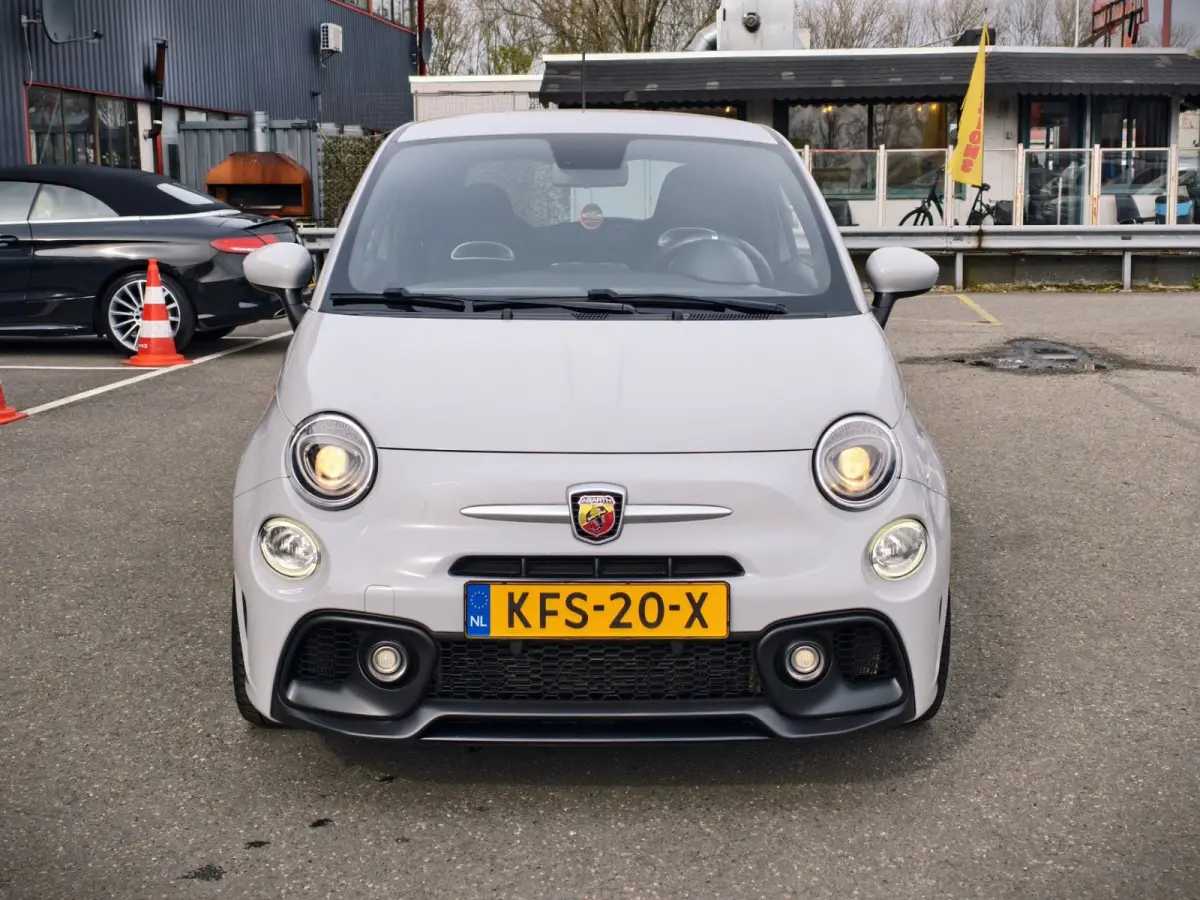 1.4 T-Jet Abarth 595 // 146 PK / SPORTUITVOERING / 17" VELGEN / 2020