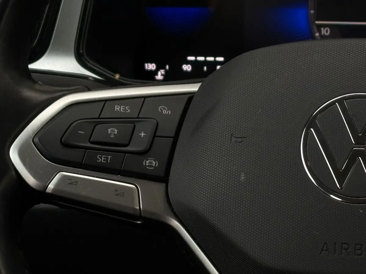 1.0 TSI 110 pk Life | Airco | Parkeersensoren | Apple Carplay |