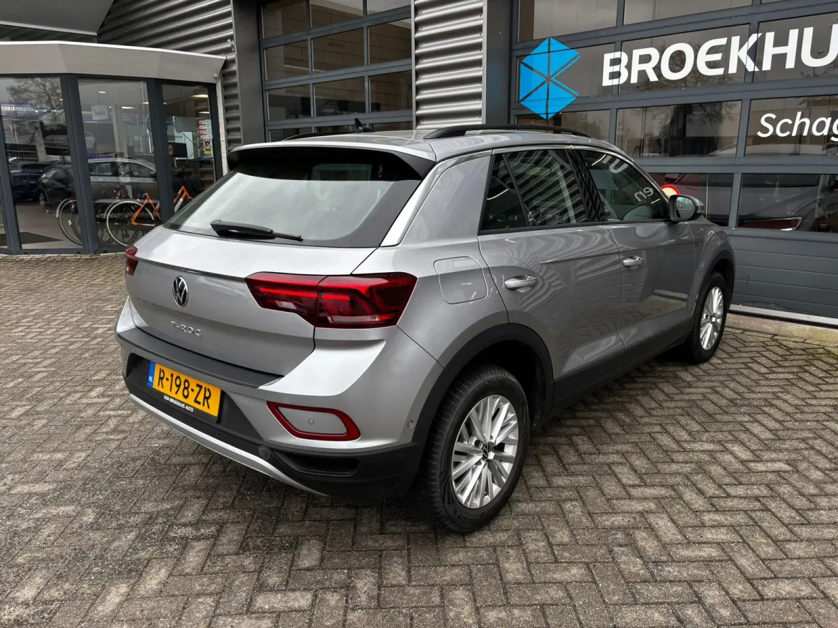 1.0 TSI 110 pk Life | Airco | Parkeersensoren | Apple Carplay |