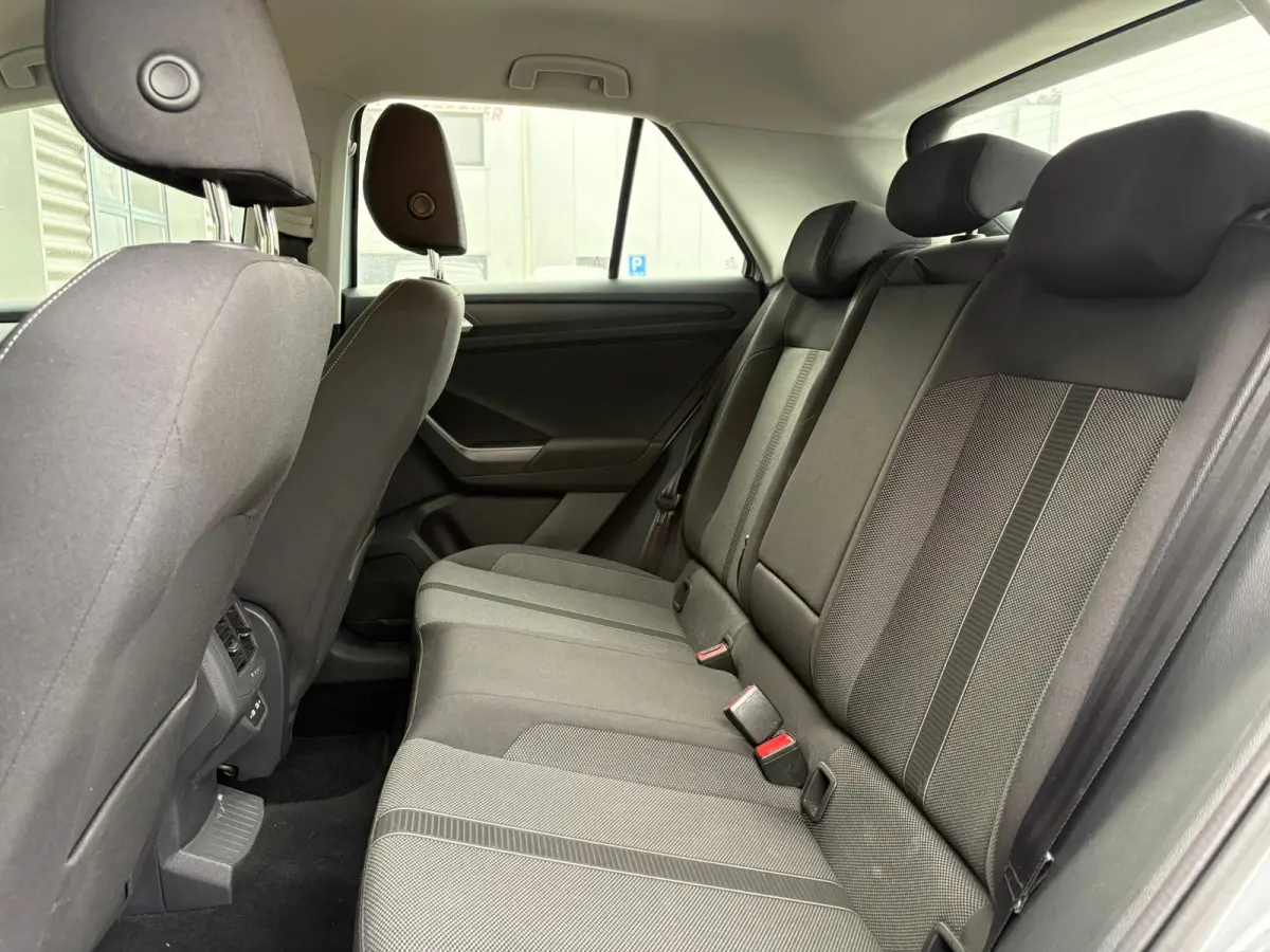 1.0 TSI 110 pk Life | Airco | Parkeersensoren | Apple Carplay |