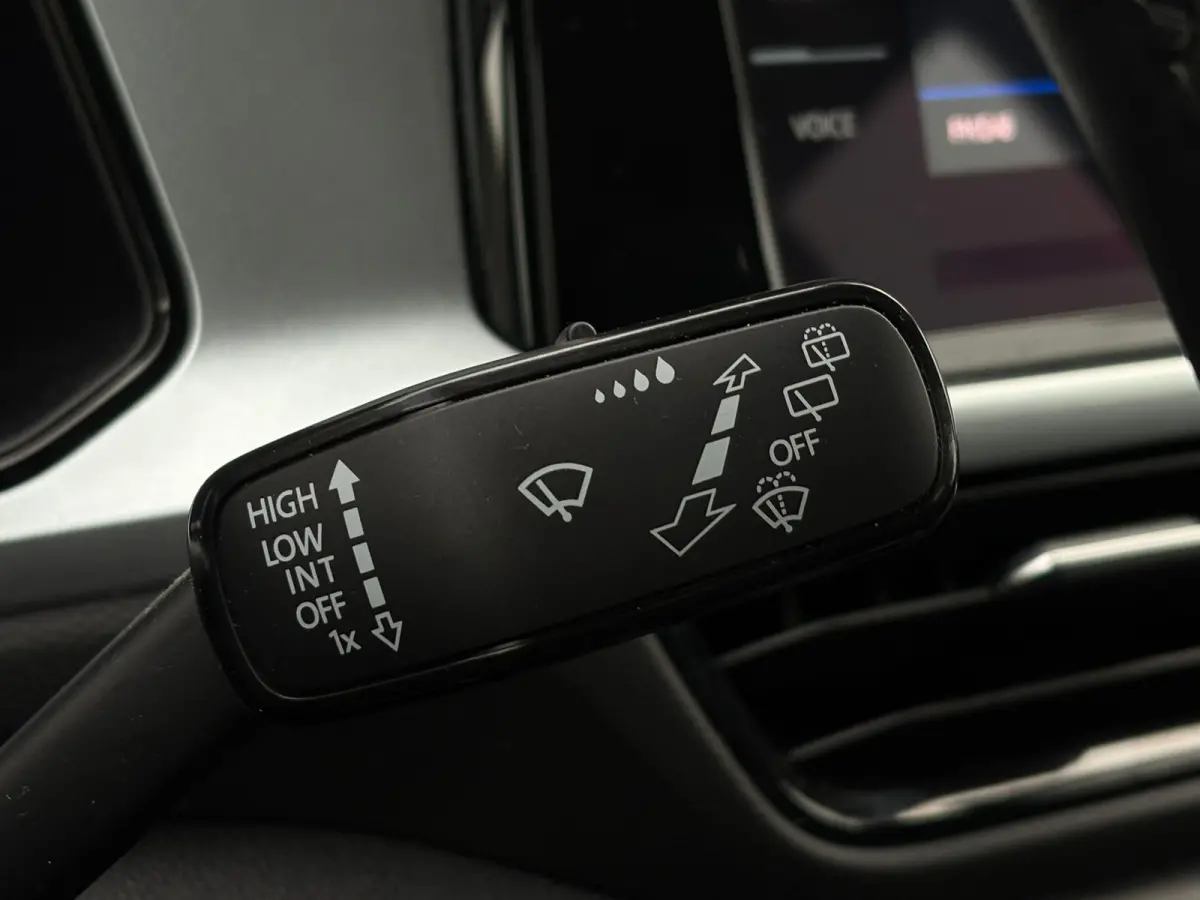 1.0 TSI 110 pk Life | Airco | Parkeersensoren | Apple Carplay |