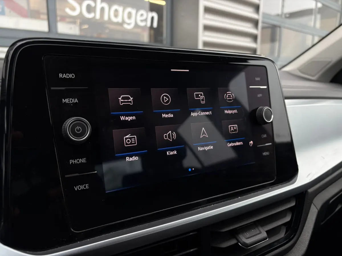 1.0 TSI 110 pk Life | Airco | Parkeersensoren | Apple Carplay |