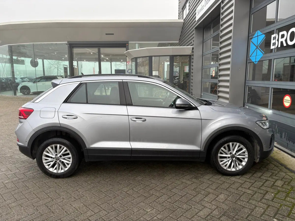 1.0 TSI 110 pk Life | Airco | Parkeersensoren | Apple Carplay |