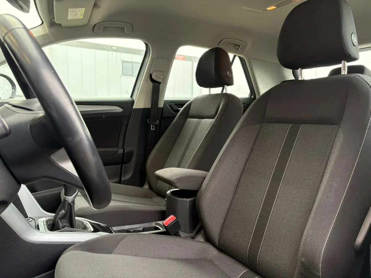 1.0 TSI 110 pk Life | Airco | Parkeersensoren | Apple Carplay |