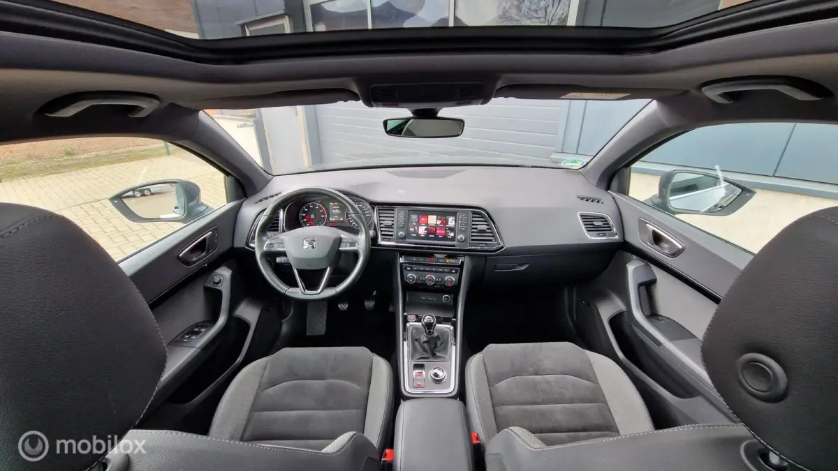 1.4 EcoTSI Xcellence PANO 360 CAMERA 19 INCH VOL OPTIES 1e EIGENAAR