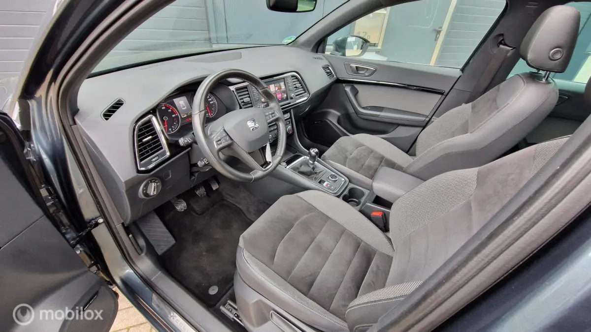 1.4 EcoTSI Xcellence PANO 360 CAMERA 19 INCH VOL OPTIES 1e EIGENAAR