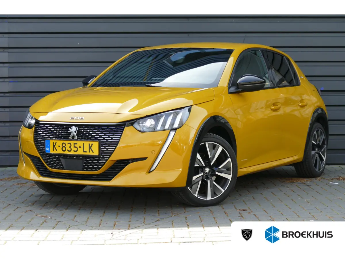 1.2 PURETECH 100PK 5-DRS GT-LINE / NAVI / CLIMA / CAMERA / 17"LMV / FULL-LED / PDC / BLUETOOTH / CRUISECONTROL / 1E EIGENAAR / SCHITTERENDE STAAT !!