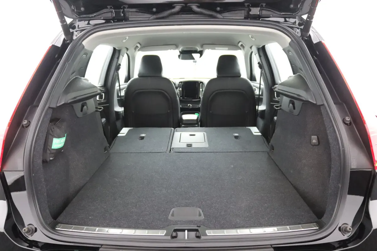 T2 Inscription | Stoel en stuurwielverwarming | Adaptieve Cruise control | Lederen bekleding | Parkeersensoren voor en achter | LED |