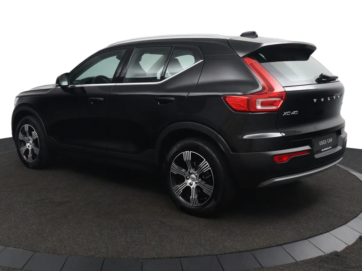 T2 Inscription | Stoel en stuurwielverwarming | Adaptieve Cruise control | Lederen bekleding | Parkeersensoren voor en achter | LED |