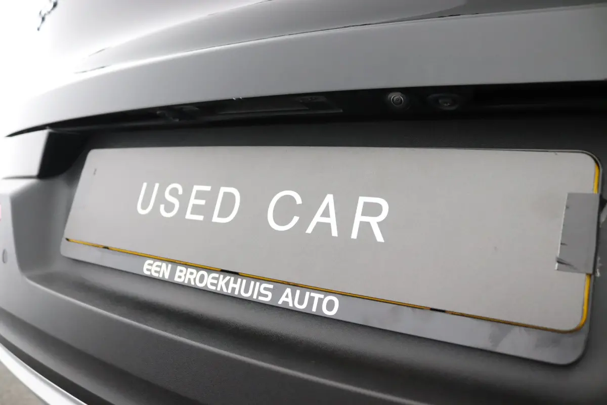 T2 Inscription | Stoel en stuurwielverwarming | Adaptieve Cruise control | Lederen bekleding | Parkeersensoren voor en achter | LED |