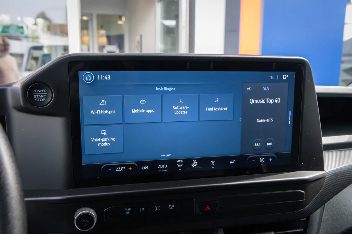 300 2.0 TDCI L2H1 Trend | BPM Vrij | Camera | Laadruimte Bescherming | Apple Carplay/Android Auto | Verwarmbare voorruit | | Apple Carplay/Android Auto|telefoonintegratie premium | Bestuurde