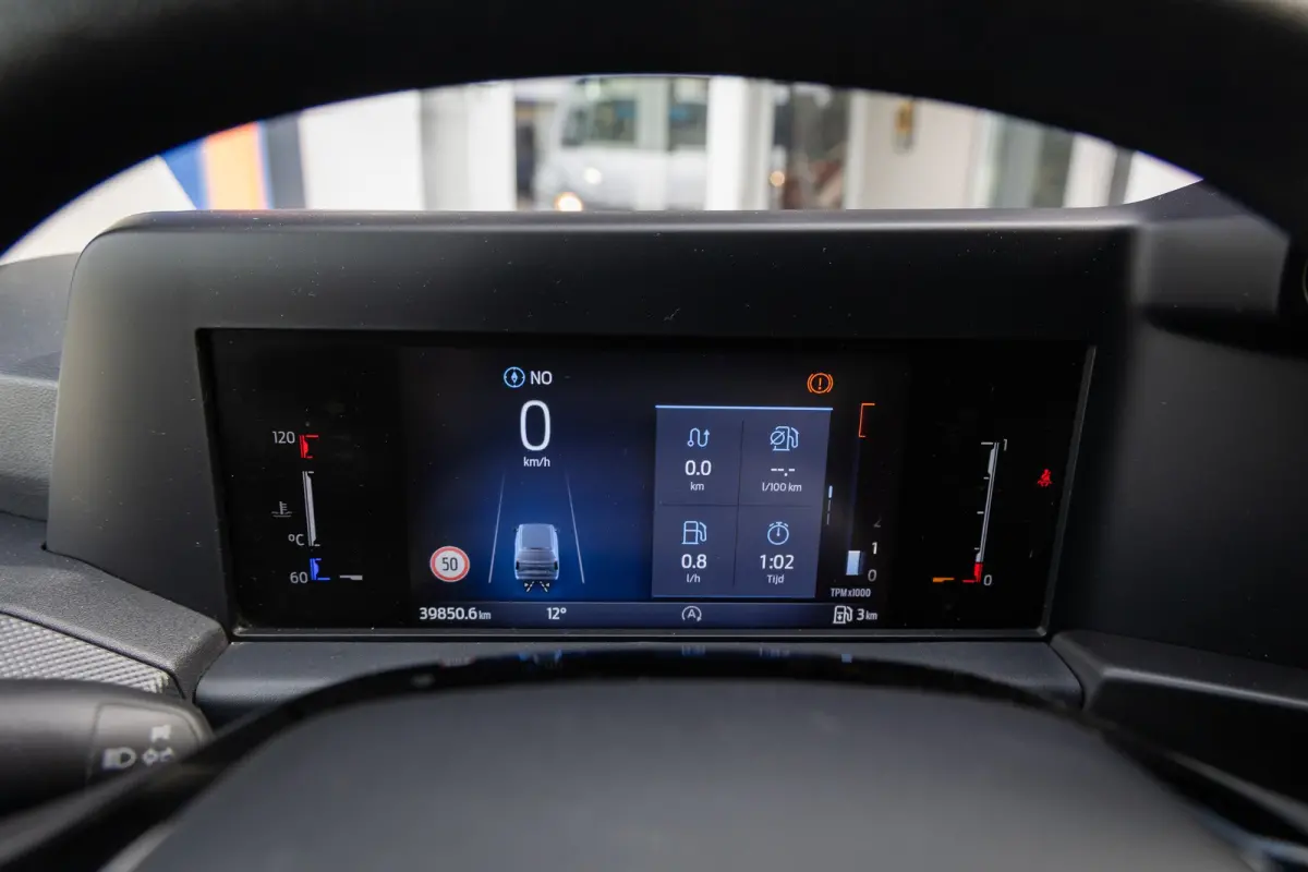 300 2.0 TDCI L2H1 Trend | BPM Vrij | Camera | Laadruimte Bescherming | Apple Carplay/Android Auto | Verwarmbare voorruit | | Apple Carplay/Android Auto|telefoonintegratie premium | Bestuurde