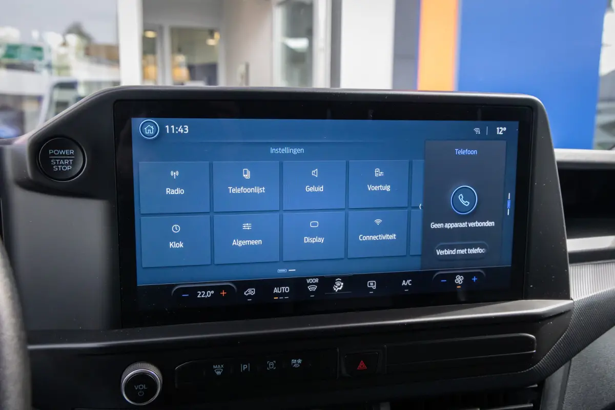 300 2.0 TDCI L2H1 Trend | BPM Vrij | Camera | Laadruimte Bescherming | Apple Carplay/Android Auto | Verwarmbare voorruit | | Apple Carplay/Android Auto|telefoonintegratie premium | Bestuurde