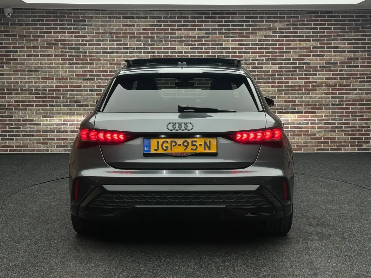 35 TFSI Advanced edition 3x S-Line Panorama Adaptive Cruise Led Elek stoel