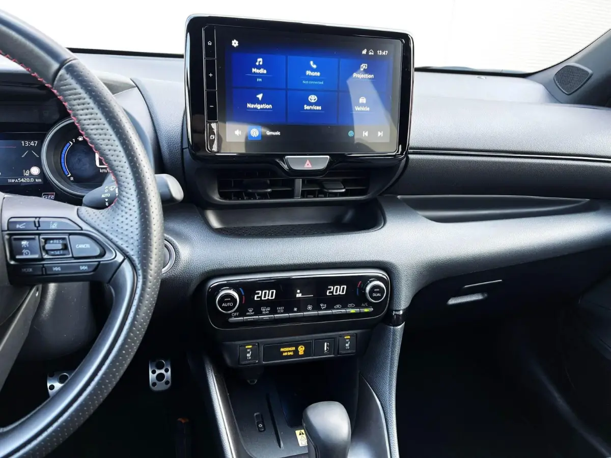 1.5 Hybrid 115pk AUT Sport | Navigatie | Stoelverwarming | Apple Carplay/Android Auto