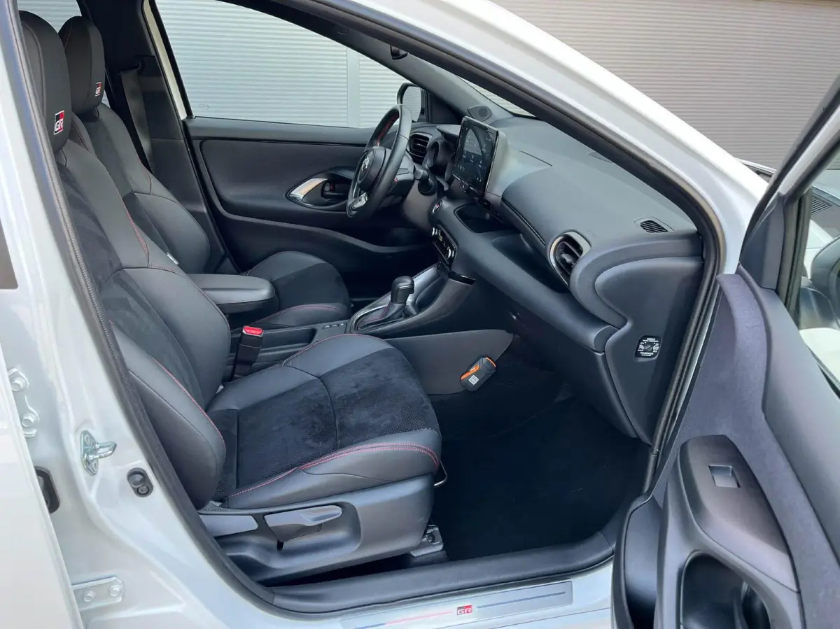 1.5 Hybrid 115pk AUT Sport | Navigatie | Stoelverwarming | Apple Carplay/Android Auto