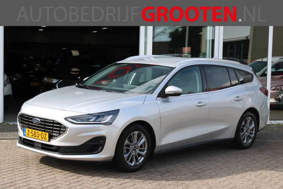 Ford Focus Wagon 2024 Hybride Handgeschakeld leasen