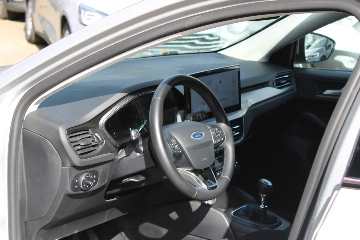 1.0 EcoBoost Hybrid Titanium