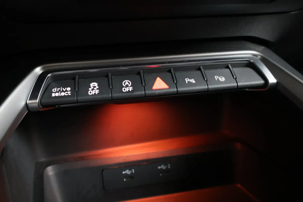 2.5 TFSI quattro 400+PK MATRIX-LED/VIRTUAL/B&O/SFEER/LEDER+S.VERWARMING/19"LMV/CAM/PDC/ACC/12 MND GARANTIE!!