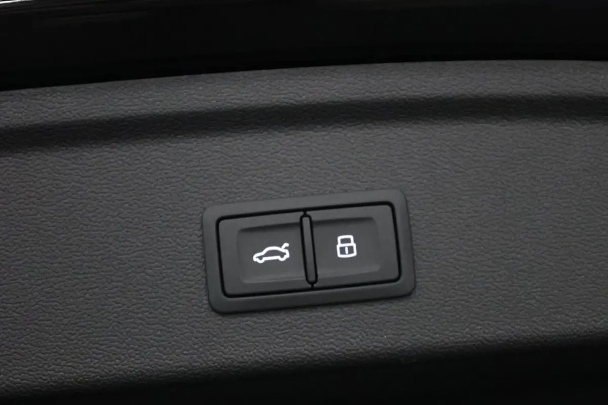 2.5 TFSI quattro 400+PK MATRIX-LED/VIRTUAL/B&O/SFEER/LEDER+S.VERWARMING/19"LMV/CAM/PDC/ACC/12 MND GARANTIE!!