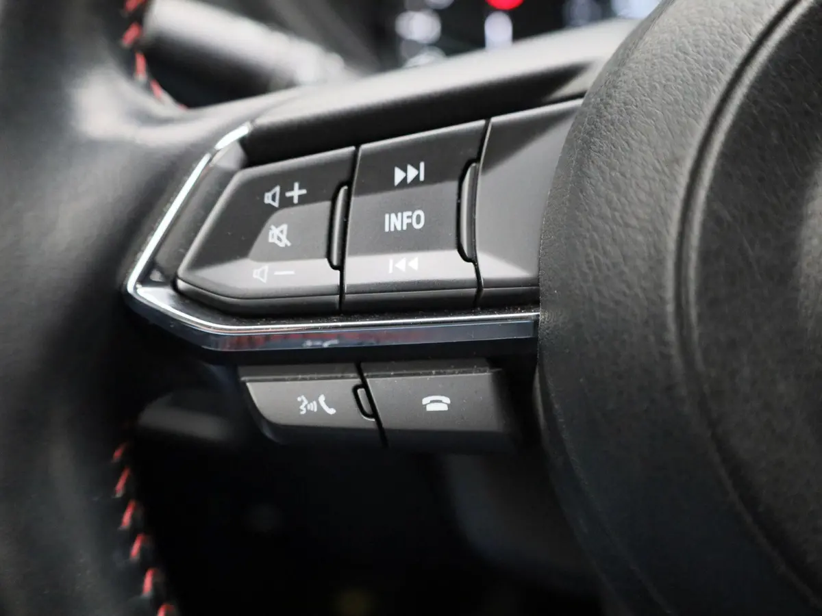 2.0 Skyactiv-G 163 Homura | BOSE AUDIO | HEAD-UP | 360 CAMERA | NAVIGATIE | STOEL-STUURWIELVERWARMING