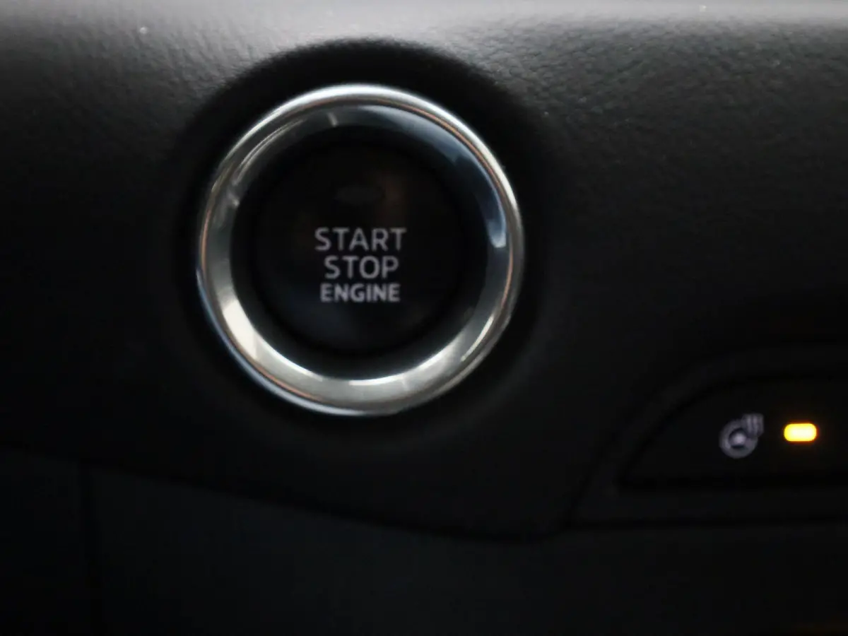 2.0 Skyactiv-G 163 Homura | BOSE AUDIO | HEAD-UP | 360 CAMERA | NAVIGATIE | STOEL-STUURWIELVERWARMING