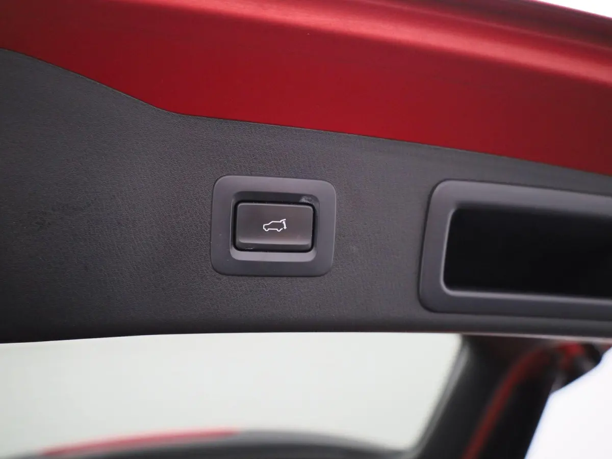 2.0 Skyactiv-G 163 Homura | BOSE AUDIO | HEAD-UP | 360 CAMERA | NAVIGATIE | STOEL-STUURWIELVERWARMING