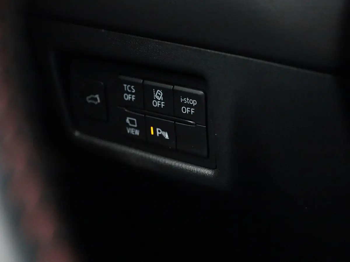 2.0 Skyactiv-G 163 Homura | BOSE AUDIO | HEAD-UP | 360 CAMERA | NAVIGATIE | STOEL-STUURWIELVERWARMING