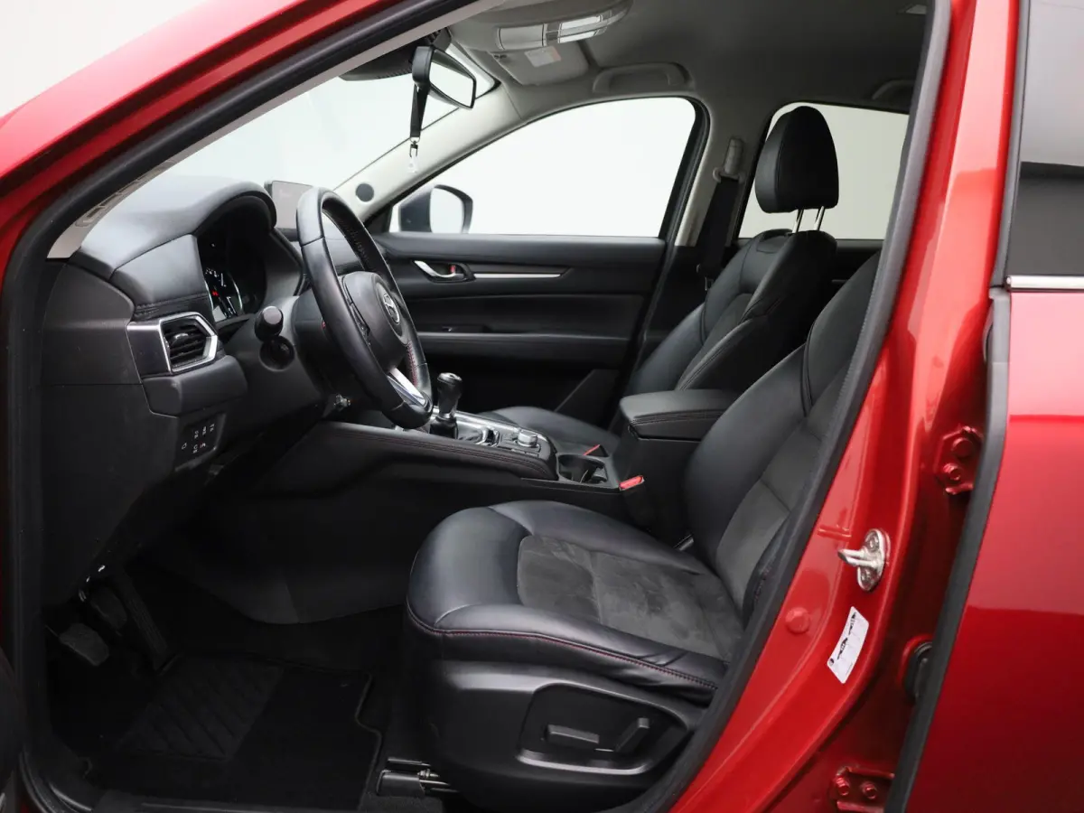 2.0 Skyactiv-G 163 Homura | BOSE AUDIO | HEAD-UP | 360 CAMERA | NAVIGATIE | STOEL-STUURWIELVERWARMING