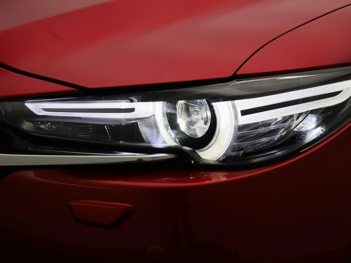 2.0 Skyactiv-G 163 Homura | BOSE AUDIO | HEAD-UP | 360 CAMERA | NAVIGATIE | STOEL-STUURWIELVERWARMING