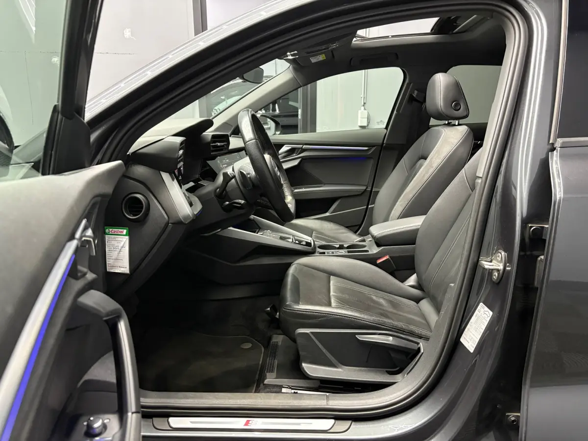 35 TFSI S-line Pano
