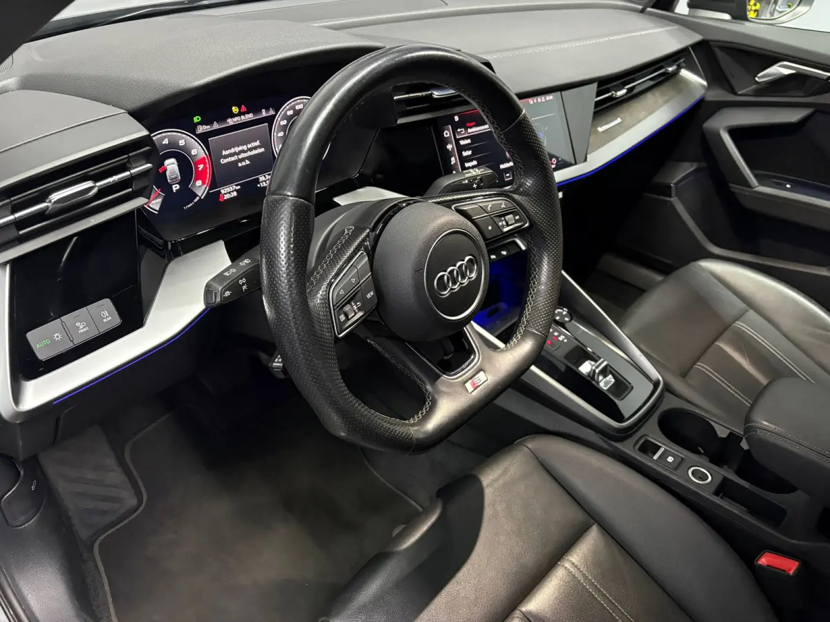 35 TFSI S-line Pano
