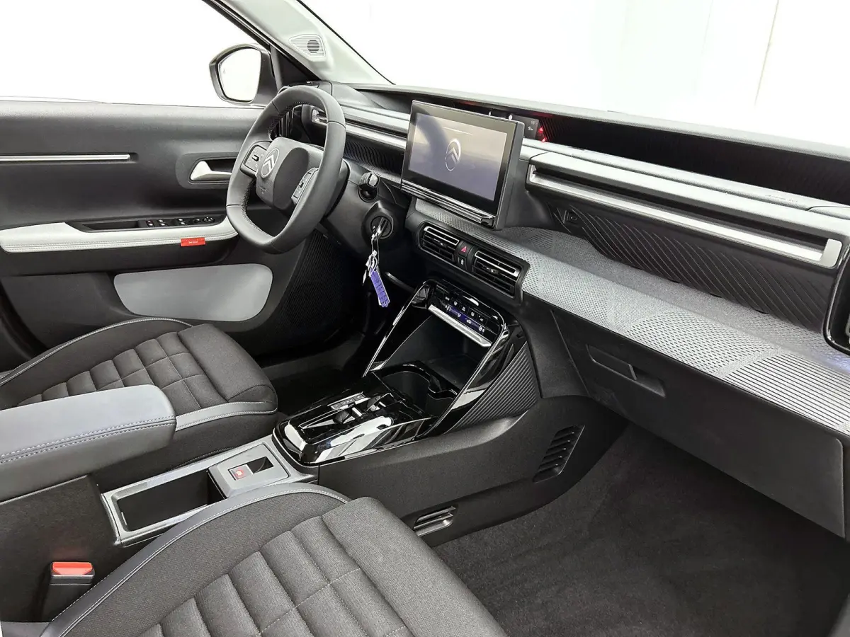 SUV Max Hybrid 7p. 145pk Automaat | 7 zitplaatsen | Navigatie | Achteruitrijcamera | Climate Control | Cruise Control | Parkeersensoren v+a | Dodehoeksensor | Bluetooth | Draadloze Apple Car